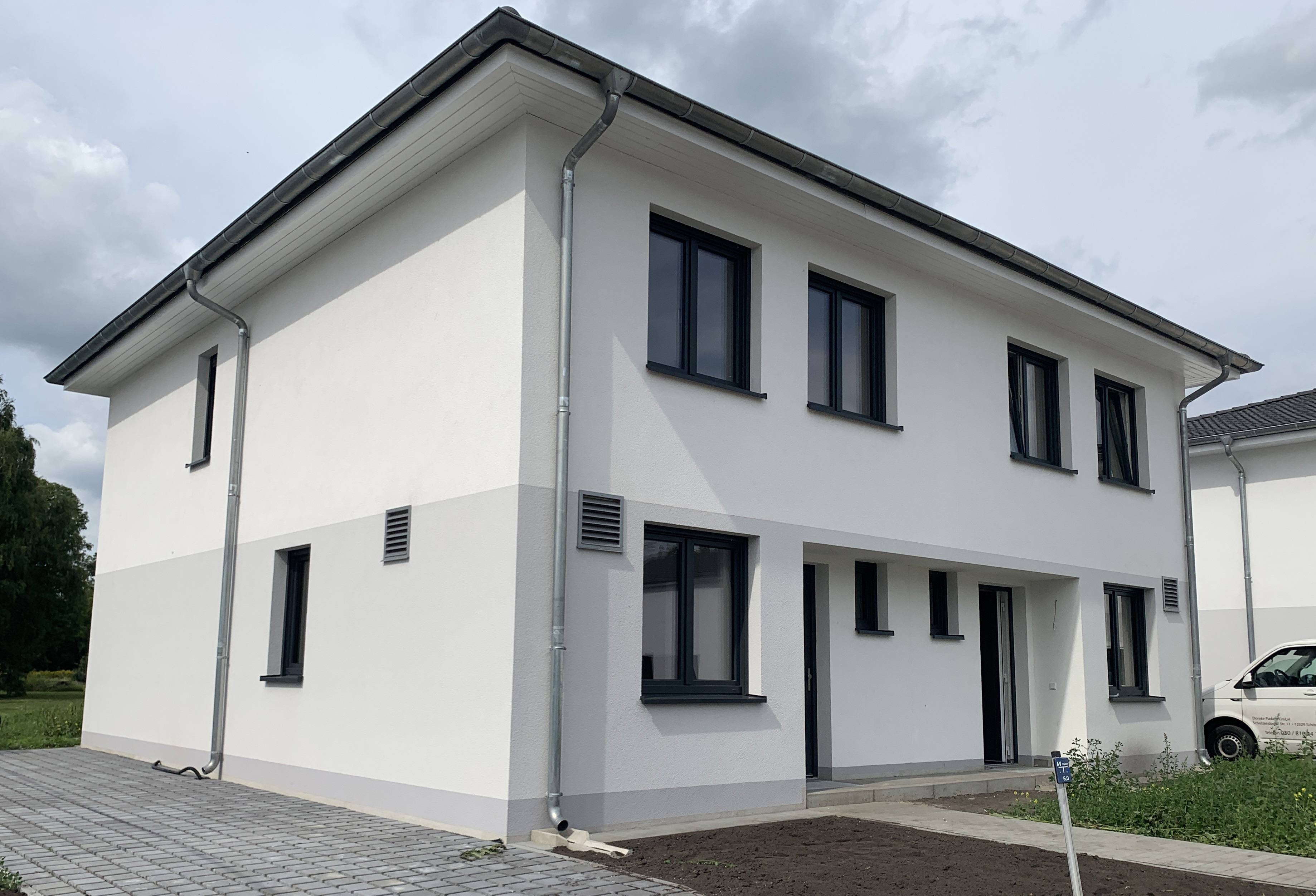 DHH07+08 Mit Parkplatz